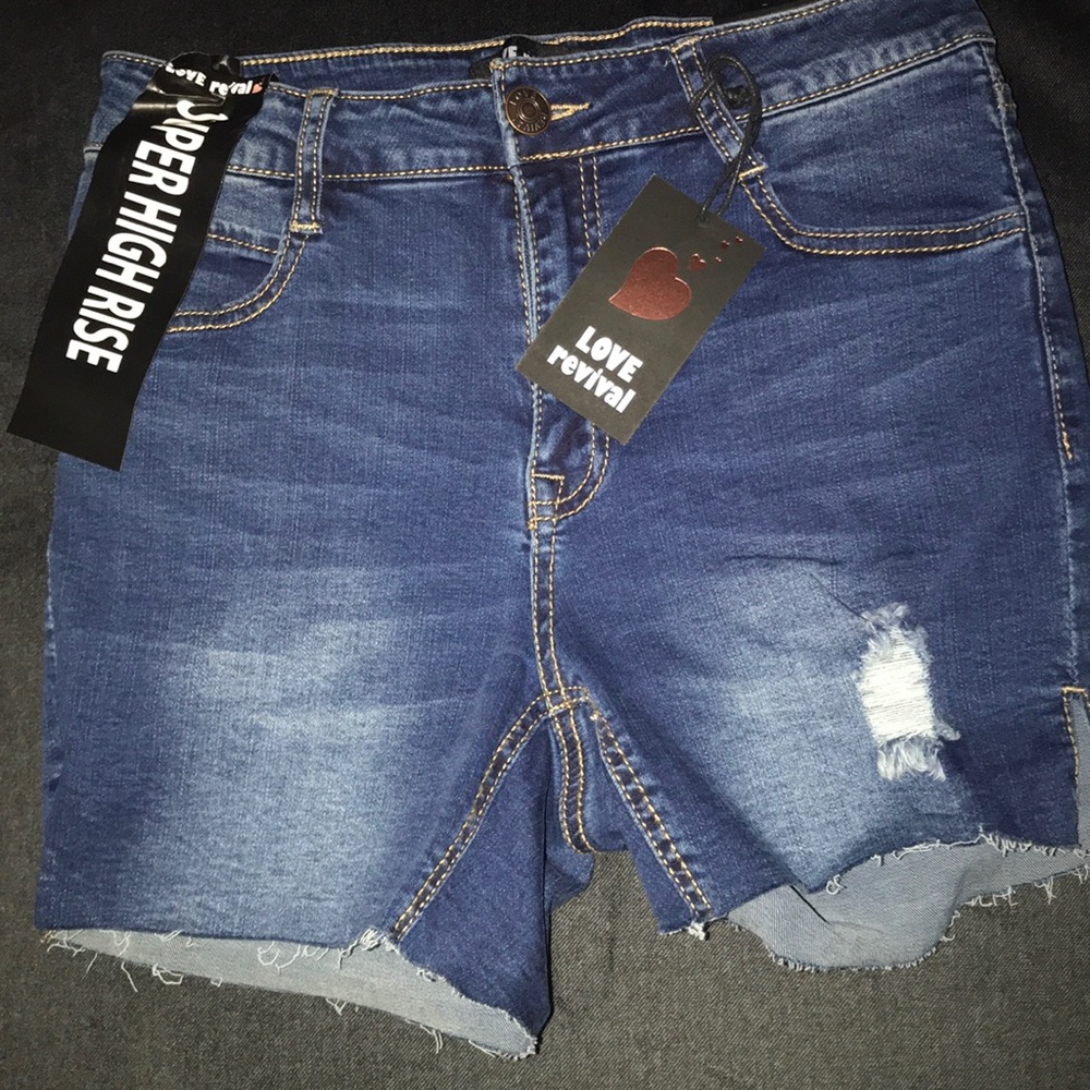 NWT super high rise denim shorts SZ 3